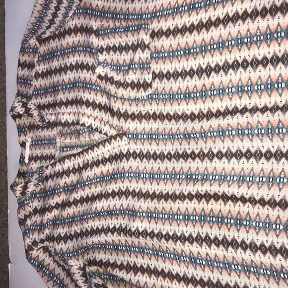 Multi color blouse - Picture 2 of 6